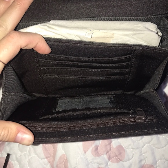 BRAND NEW Nine West cross body purse - Picture 5 of 8